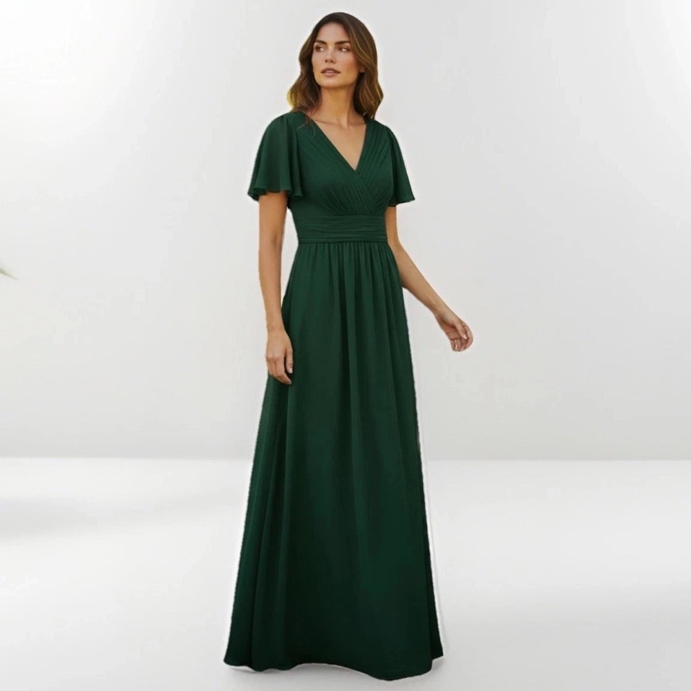 REVELRY Chiffon A-Line Green Size 0 V-Neck Lace Up Back‎ Bridesmaid Dress Formal